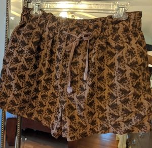 Tribal print elastic waist shorts